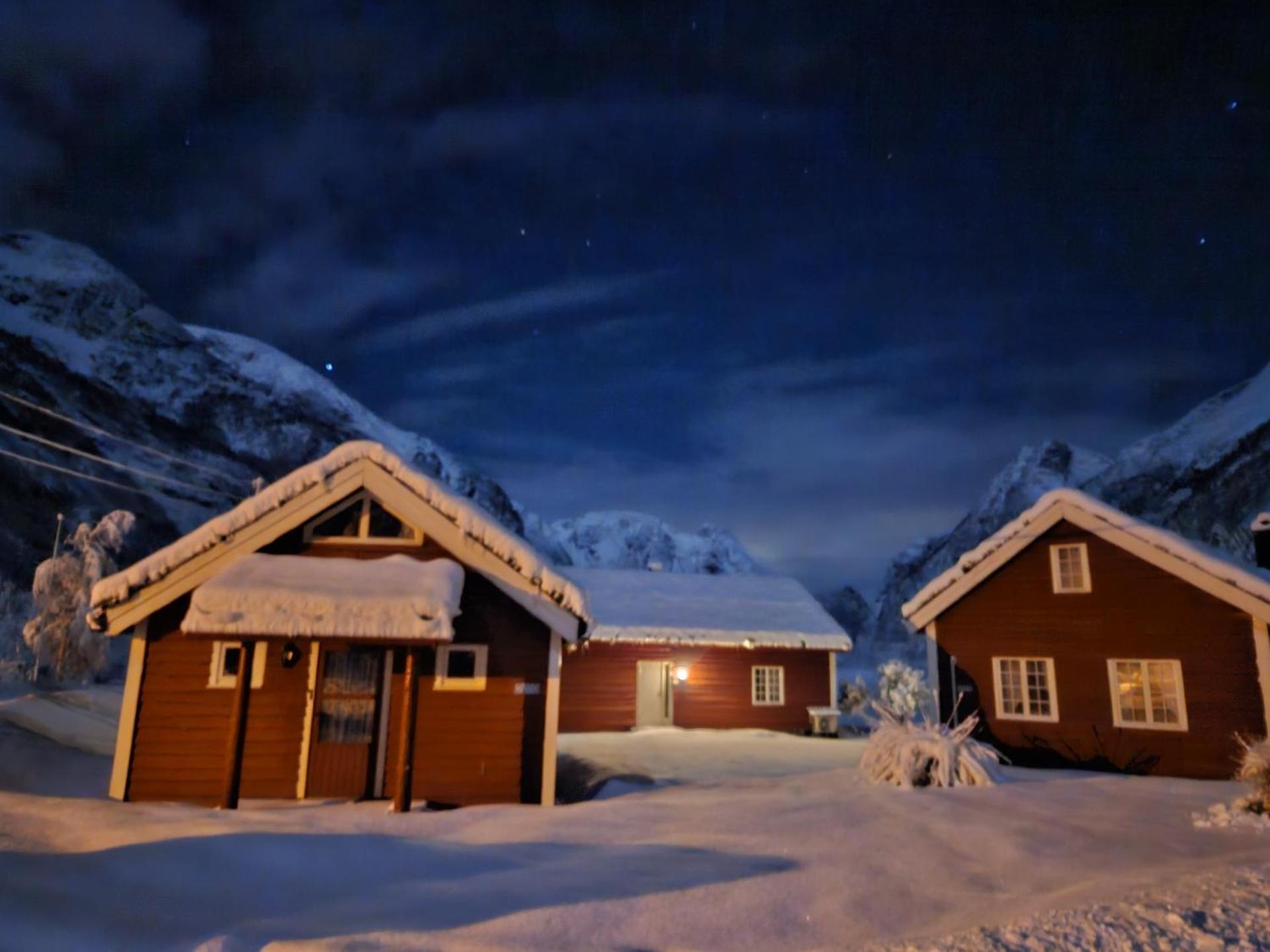 Trollbu Aabrekk Gard Villa Briksdalsbre Exterior photo